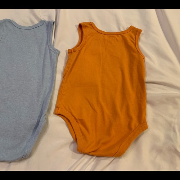 Baby onesie set ! 12 & 18 months - Picture 5 of 5